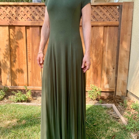Michael Kors Maxi Green Dress - Picture 1 of 7